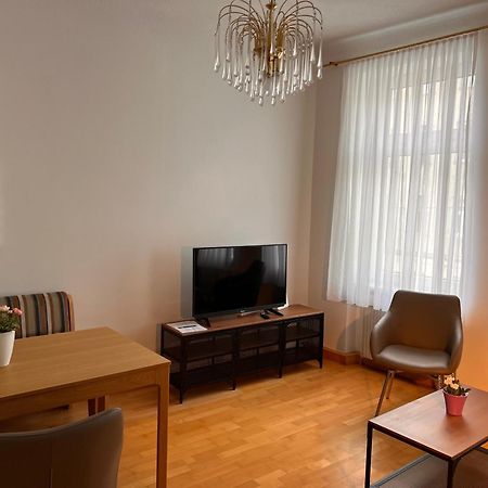 Studio & Apartments Near Reumannplatz เวียนนา ภายนอก รูปภาพ