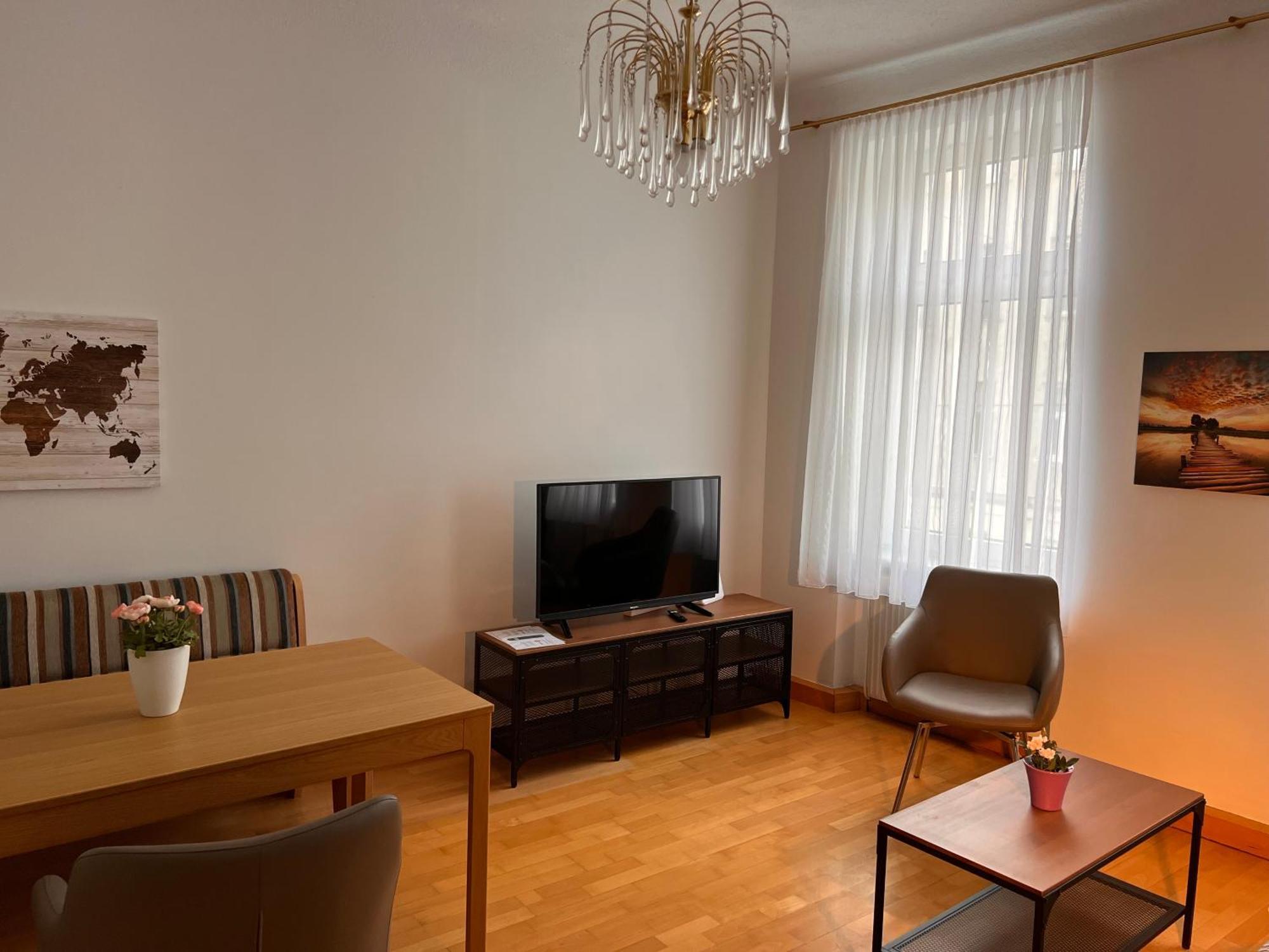 Studio & Apartments Near Reumannplatz เวียนนา ภายนอก รูปภาพ