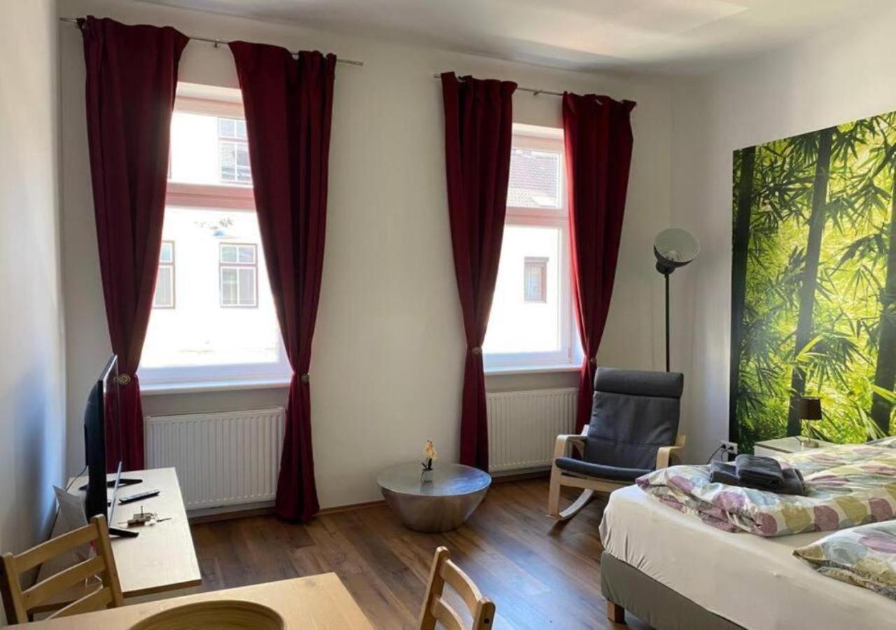 Studio & Apartments Near Reumannplatz เวียนนา ภายนอก รูปภาพ